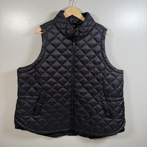 Athleta Whisper Featherless Puffer Vest Size 3X Black Lightweight Travel Outdoor - Picture 2 of 11